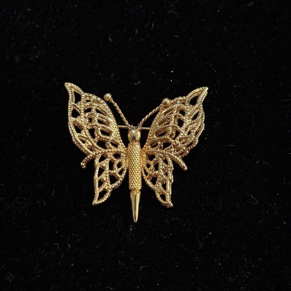 Monet Vintage 80’s Gold Tone Butterfly Brooch Monet’s Menagerie Series